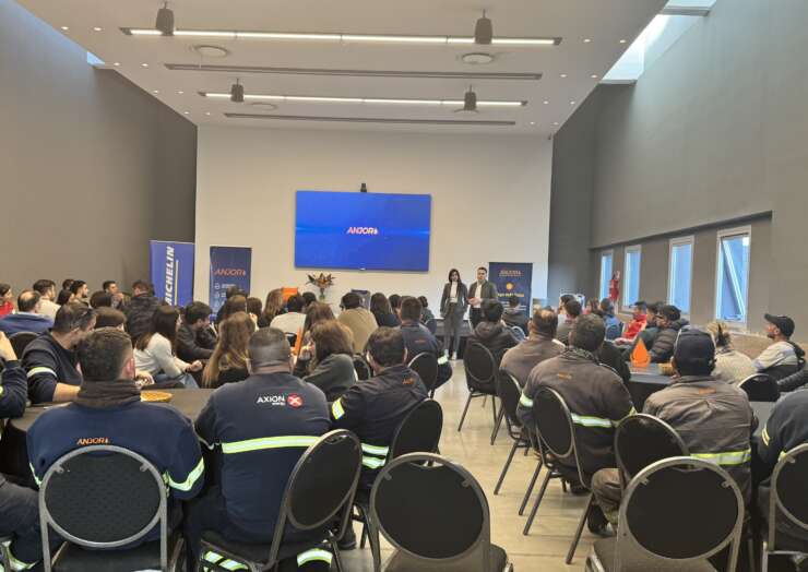 𝗟𝗔 𝗧𝗥𝗔𝗬𝗘𝗖𝗧𝗢𝗥𝗜𝗔 𝗦𝗘 𝗖𝗢𝗡𝗦𝗧𝗥𝗨𝗬𝗘 𝗖𝗢𝗡 𝗧𝗥𝗔𝗕𝗔𝗝𝗢, 𝗩𝗜𝗦𝗜𝗢𝗡 𝗬 𝗖𝗢𝗠𝗣𝗥𝗢𝗠𝗜𝗦𝗢